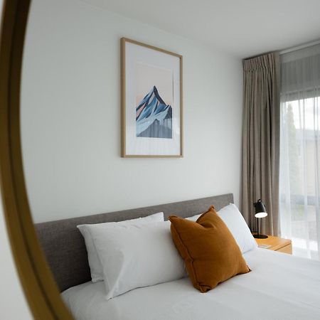 Alpine Junction Townhouse Apartments, Lodge & Hotel Wanaka Bagian luar foto