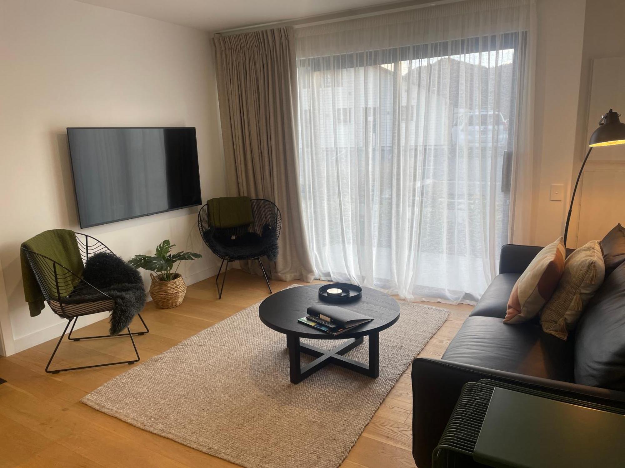 Alpine Junction Townhouse Apartments, Lodge & Hotel Wanaka Bagian luar foto