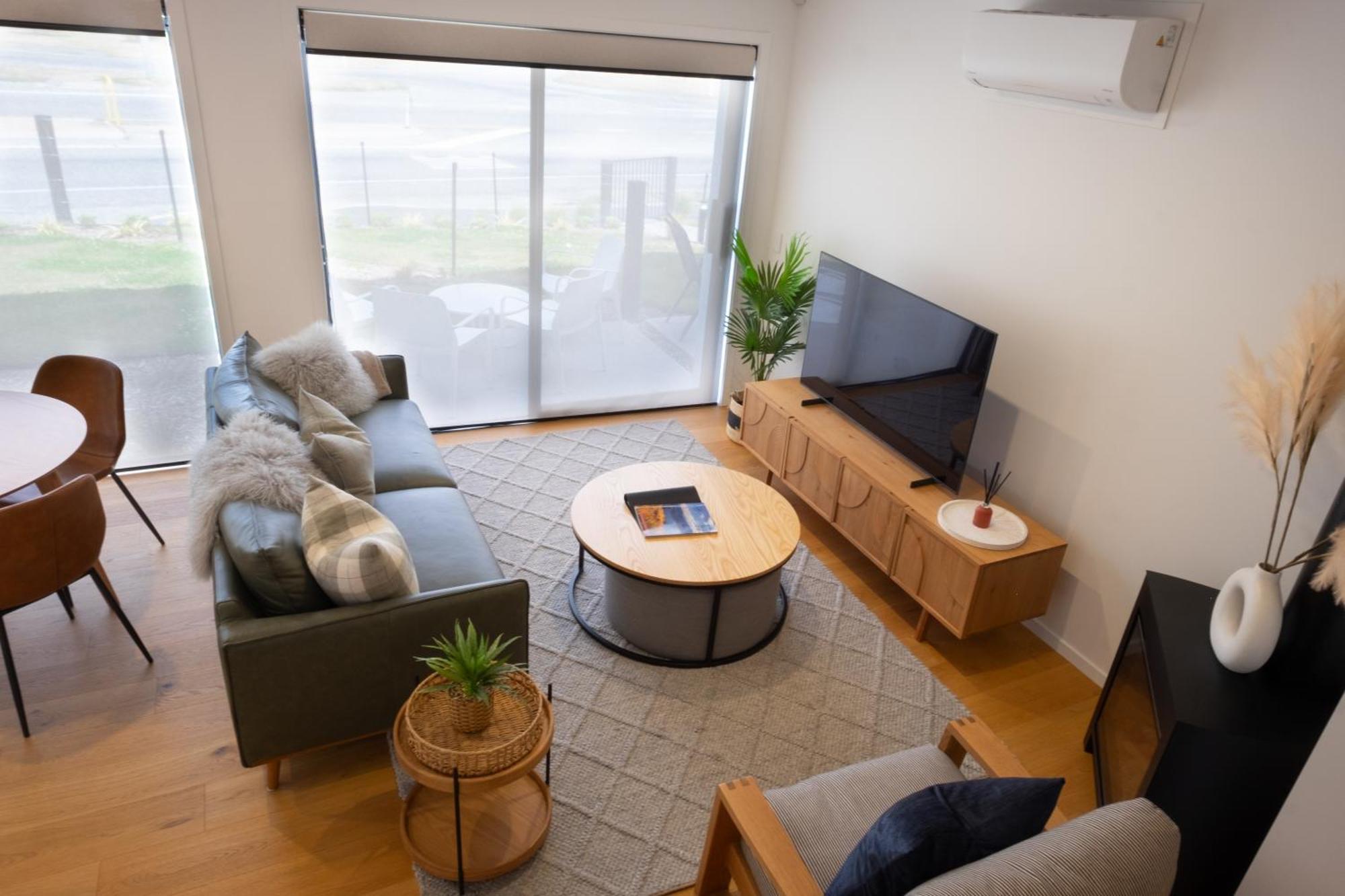 Alpine Junction Townhouse Apartments, Lodge & Hotel Wanaka Bagian luar foto